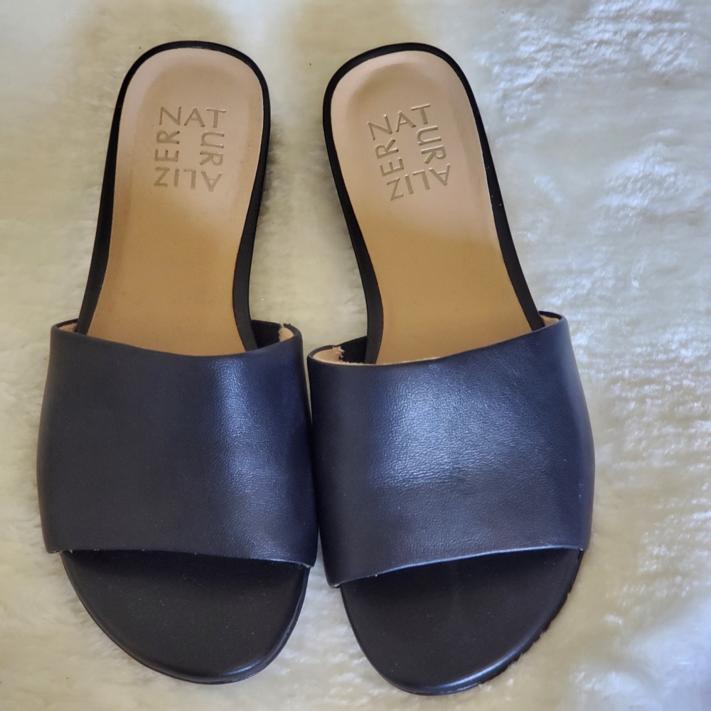 Naturalizer Mason slide leather sandal